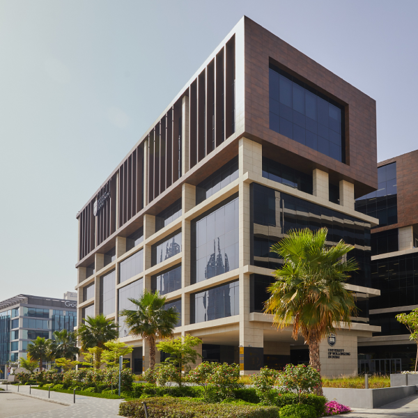 The University of Wollongong in Dubai (UoW)